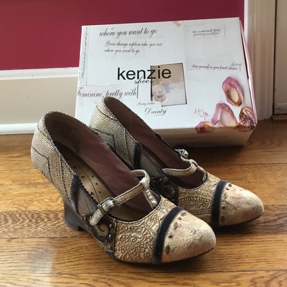 Kensie Shoes - Kenzie tan velvet wedges. Comes in original box